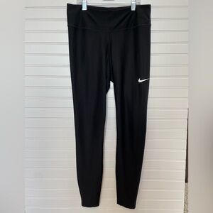 Black Nike women’s leggings size medium full-length
